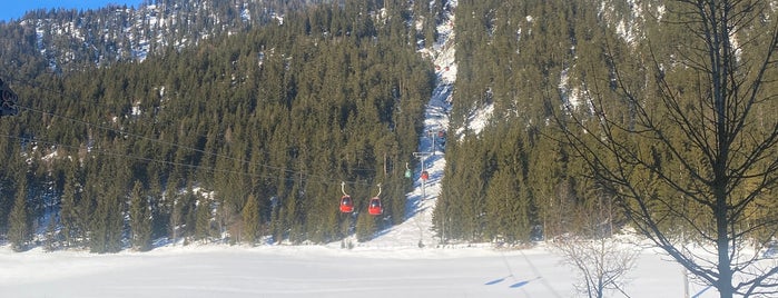 Steinplatte Base Station is one of Ski 🎿.