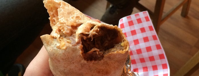 Burrito Loco is one of Orte, die Carolina gefallen.