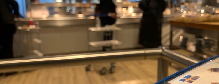 IKEA Restaurant is one of Mattさんのお気に入りスポット.