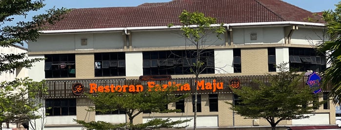 Restoran Fazlina Maju is one of Food Arena.