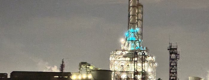 川崎天然ガス発電株式会社 is one of 京浜コンビナートの絶景ポイント(川崎編).