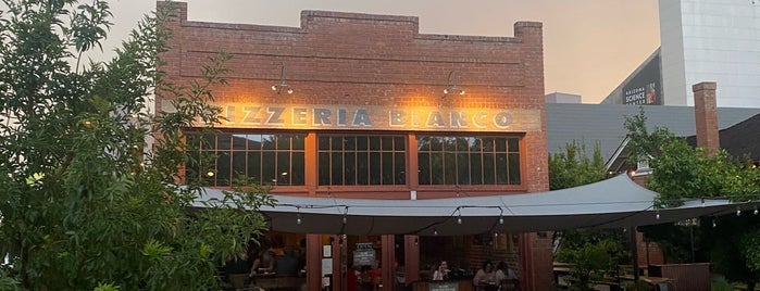 Pizzeria Bianco is one of สถานที่ที่บันทึกไว้ของ Inna.
