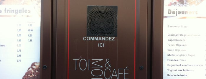 Toi Moi & Café is one of Locais curtidos por Michael.