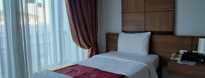 The Pannarai Hotel is one of where I slept.