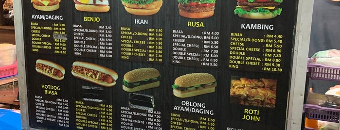 Gee's Burger is one of Pandan Indah.