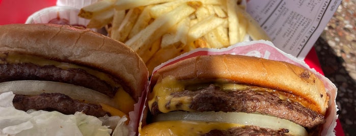 In-N-Out Burger is one of Gluten Free Noms.