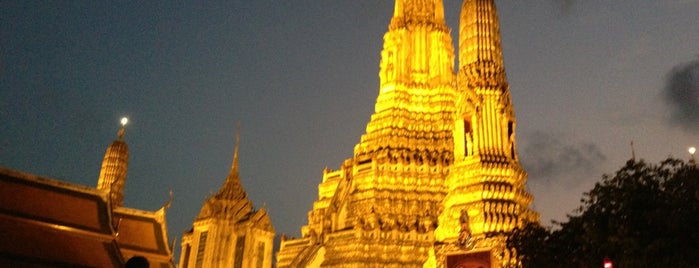 Wat Arun Rajwararam is one of BKK.