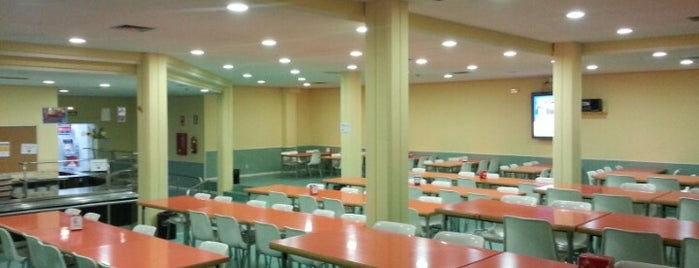 Cafetería Facultad de Informática UPM is one of สถานที่ที่ Miguel Angel ถูกใจ.