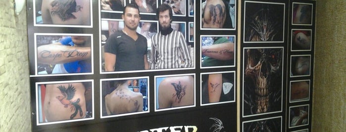 Center Tattoo & Piercing is one of Locais curtidos por Sinan.