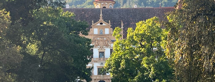 Schlosspark Eggenberg is one of Hunyadi been.