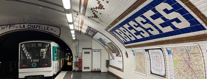 Métro Abbesses [12] is one of Daniel : понравившиеся места.