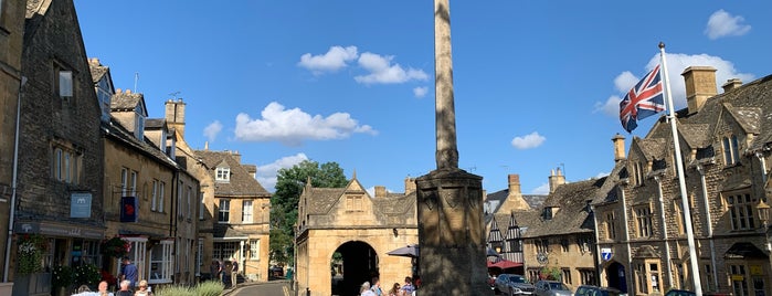 Chipping Campden Market Hall is one of Cotswolds.