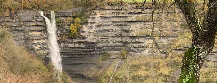 Cascada de Goiuri/Gujuli is one of El norte de España.