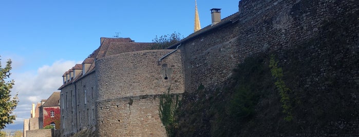 Remparts gallo-romains is one of Must see in Autun.