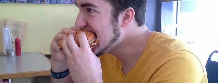 Burger Dive is one of Jonathan : понравившиеся места.