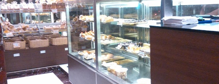 Cakewala is one of Ice Cream & Desserts.