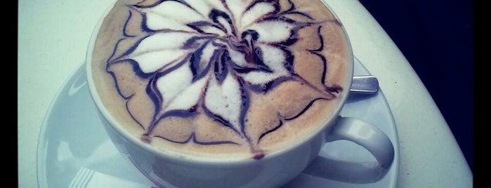 Kafein is one of Locais curtidos por Taner.