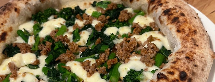 Vero Pizzeria & Gelato is one of Pizza.