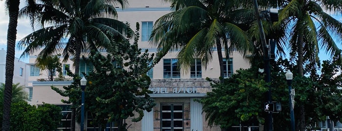 Hotel Astor is one of Miami.