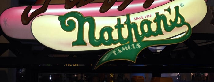 Nathan's Famous is one of Food flood vol.1.