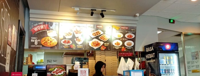 Pizza Hut Delivery (PHD) is one of Makan @ Melaka/N. Sembilan/Johor #16.