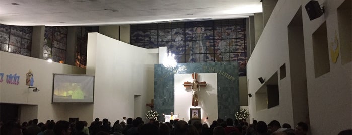 Iglesia Parroquial La Medalla Milagrosa is one of POR CONOCER.