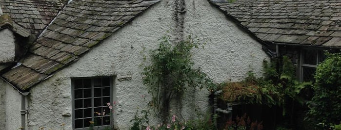 Dove Cottage is one of England.