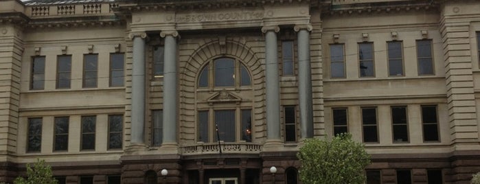 Brown County Courthouse is one of Lugares favoritos de Chess.