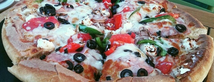 Pizza Bar is one of Locais curtidos por Barbara.