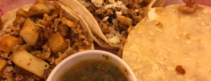 Kiss Pollos Estilo Sinaloa is one of Love Food: Best Hole in the Wall Spot.