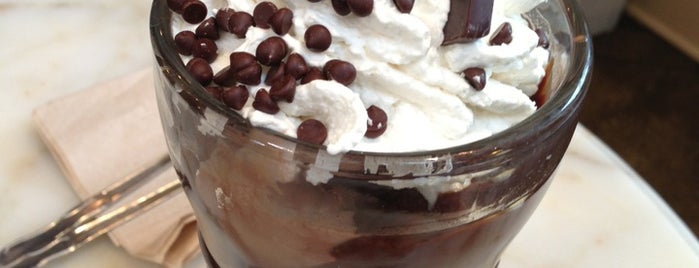 Ghirardelli Ice Cream & Chocolate Shop is one of Silky-Smooth Hot Cocoa.