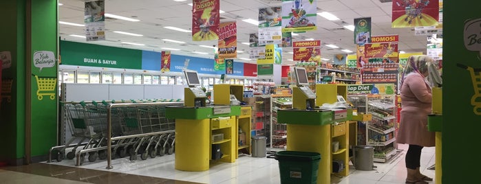 Giant Supermarket is one of Tasikmalaya's Best Spot.