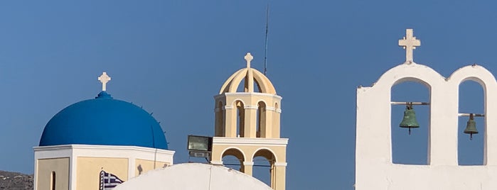St George’s Church is one of Santorini.