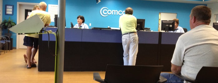 Comcast Cable Service Center is one of SHOPPING.