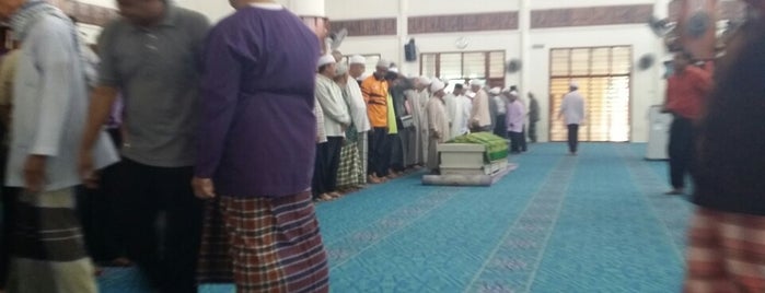 Masjid Sungai Udang is one of Baitullah : Masjid & Surau.