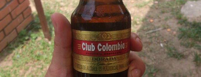 La Españolita is one of Clubes.