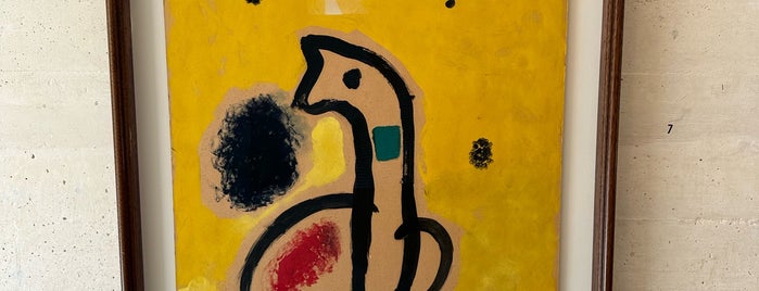 Fundació Pilar i Joan Miró is one of PMY.