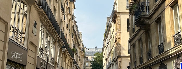 Rue Richer is one of Paris.