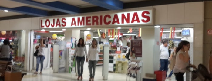 Lojas Americanas is one of Locais curtidos por Marina.