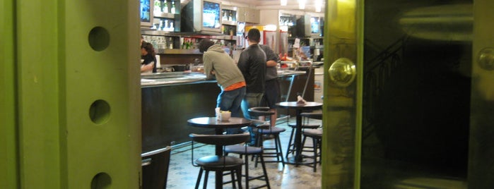 Café do Cofre is one of Porto Alegre Must See.