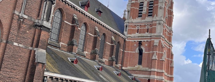 Zurenborg is one of 80 must see places in Antwerp.