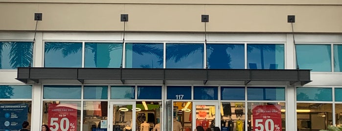 Old Navy is one of SRQ.