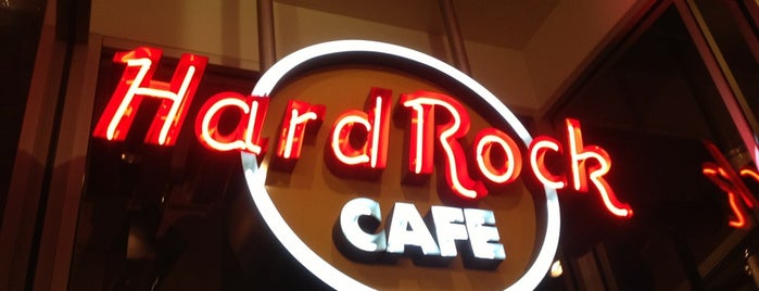 Hard Rock Cafe Detroit is one of Tempat yang Disimpan Bill.