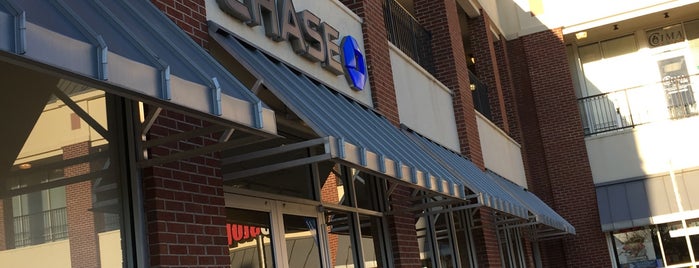 Chase Bank is one of Eatery.