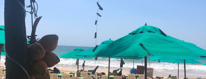 Sunshine Beach Restaurant is one of Lugares favoritos de Anna.