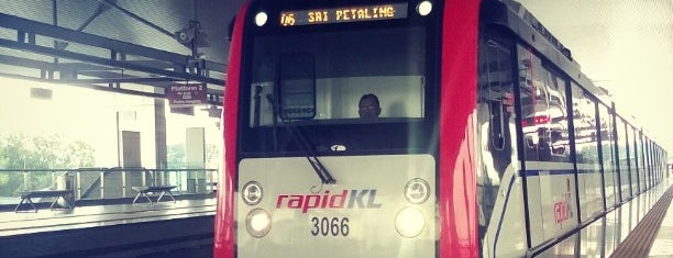 RapidKL Kinrara BK5 (PH12) LRT Station is one of Tempat yang Disukai ꌅꁲꉣꂑꌚꁴꁲ꒒.