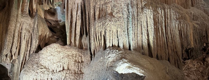Hato Caves is one of Antillen.