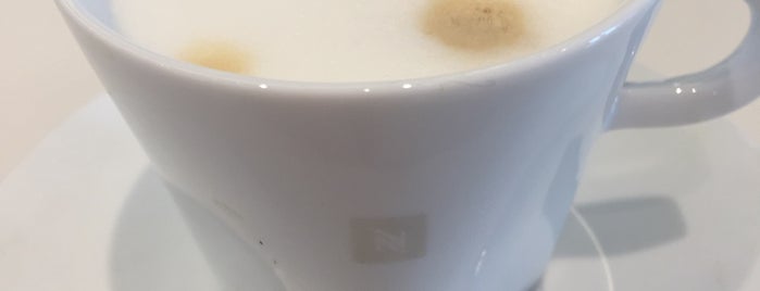 Nespresso Boutique is one of Lugares favoritos de Geoffrey.