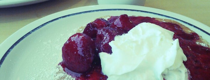 IHOP Juriquilla is one of Elenaさんのお気に入りスポット.