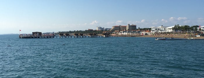 Calista Luxury Resort Pier is one of Alban'ın Beğendiği Mekanlar.